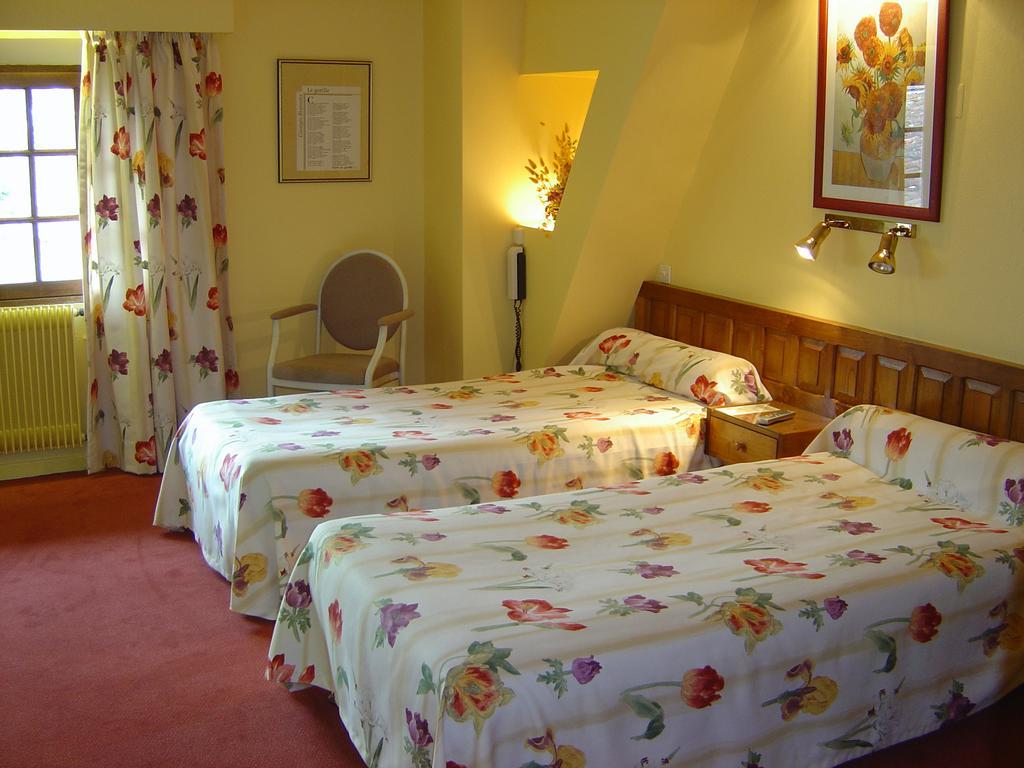 Hotel Le Ratelier à Montaigut-sur-Save Extérieur photo