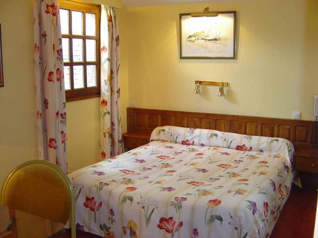 Hotel Le Ratelier à Montaigut-sur-Save Extérieur photo